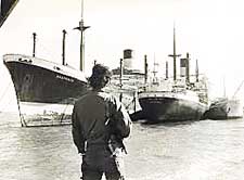 Instngda fartyg i Suezkanalen
