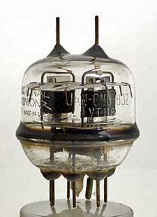 Sändarröret dubbeltetroden RCA 832
