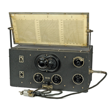 1935 Philips 2880